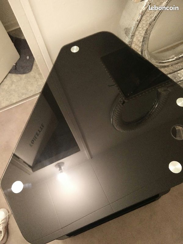 Table base (image 3)