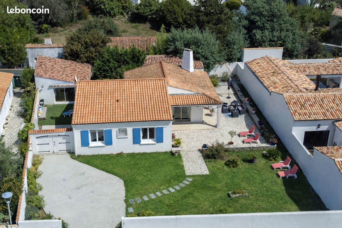 Maison 5 pièces 110 m² · à La Flotte · 110 m² · 880 000 €