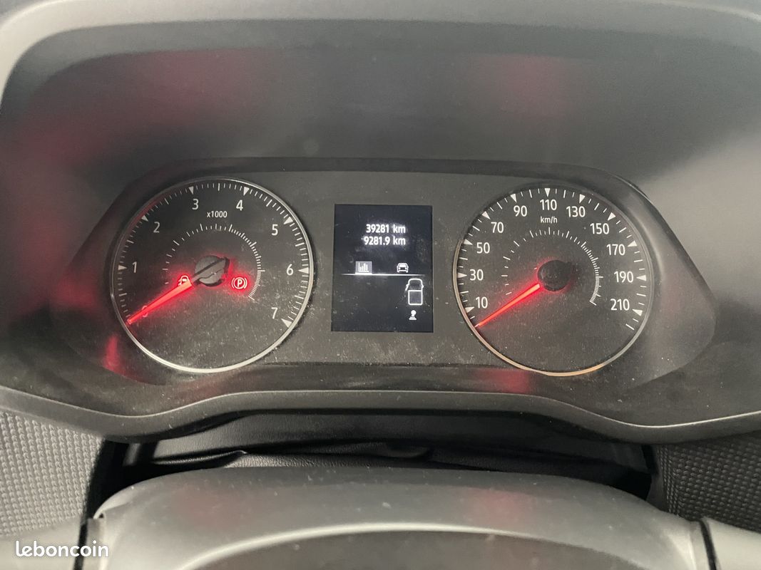 Renault trafic fgn l1h1 2800 kg blue dci 110 confort (image 13)