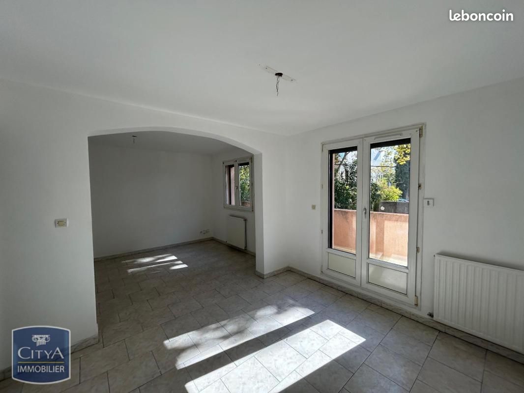 Appartement 3 pièces 58 m² · à Marignane · 58 m² · 980 €/mois