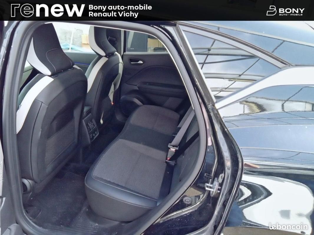Renault Captur E-Tech full hybrid 145 Techno (image 11)