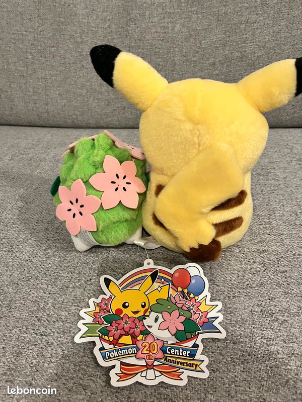 PELUCHE SHAYMIN POKEMON Center 20th anniversary EUR 490,00 - FR
