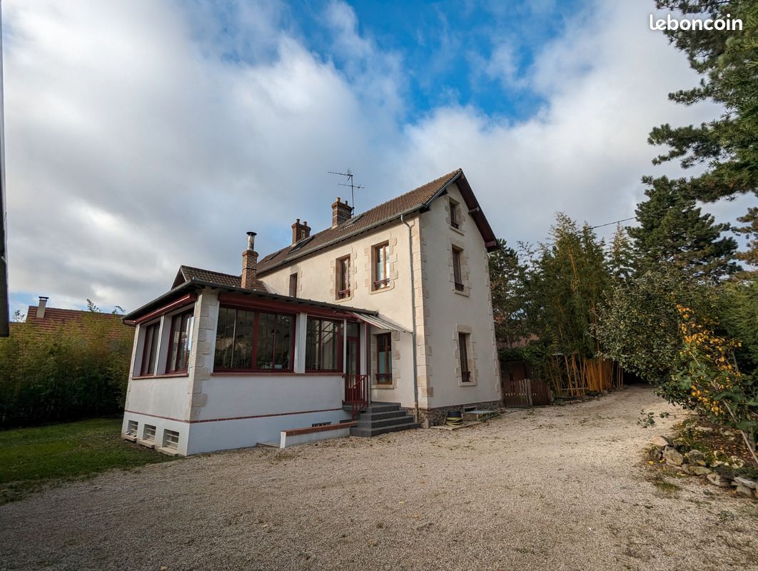 Maison 7 pièces 223 m² · à Beauchamp · 223 m² · 695 000 €