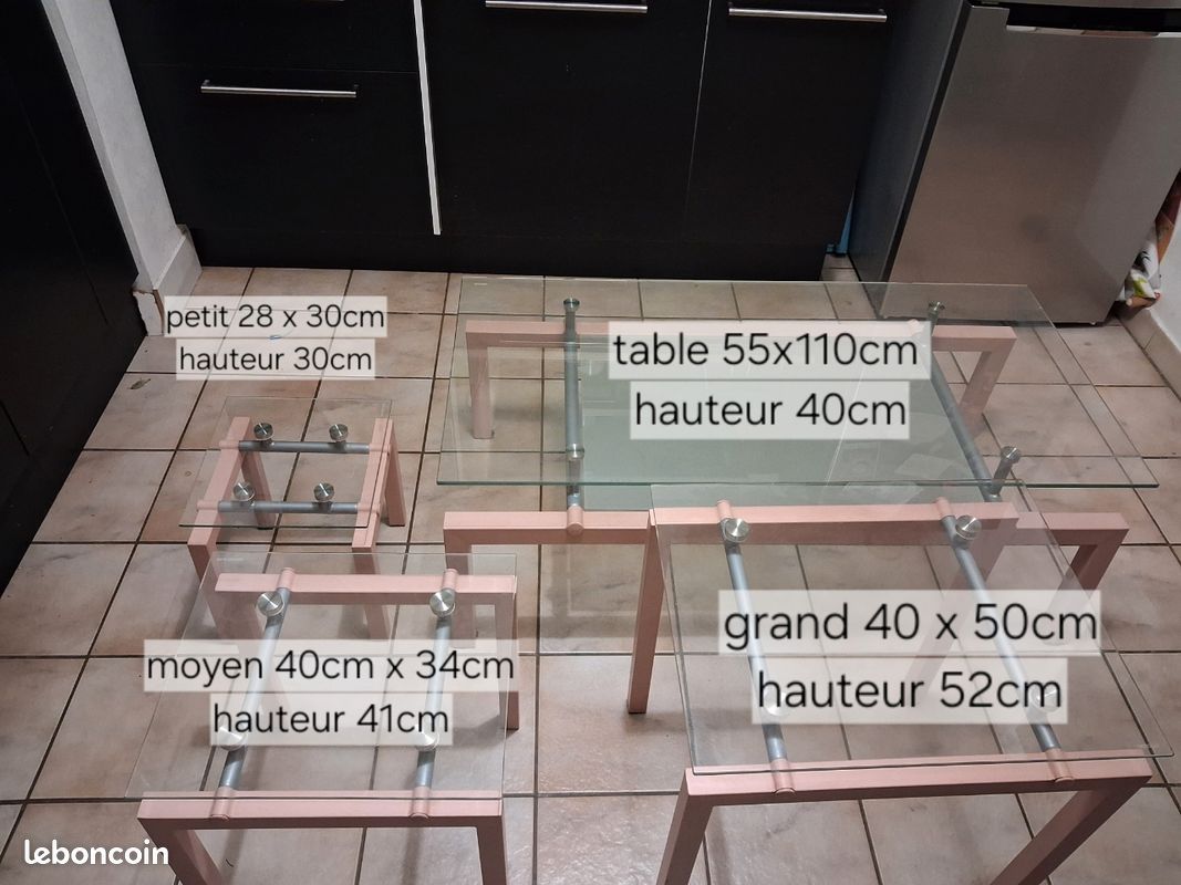 Table basse et 3 tabourets en verre (image 6)