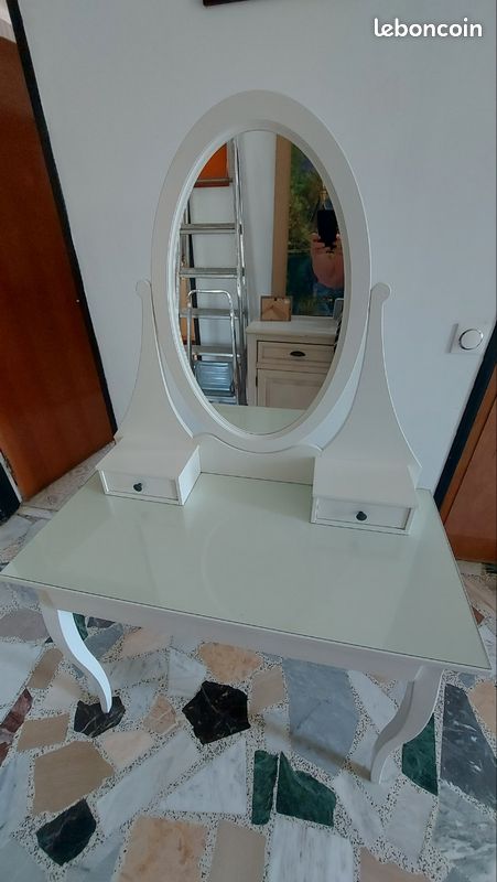 Coiffeuse (image 1)