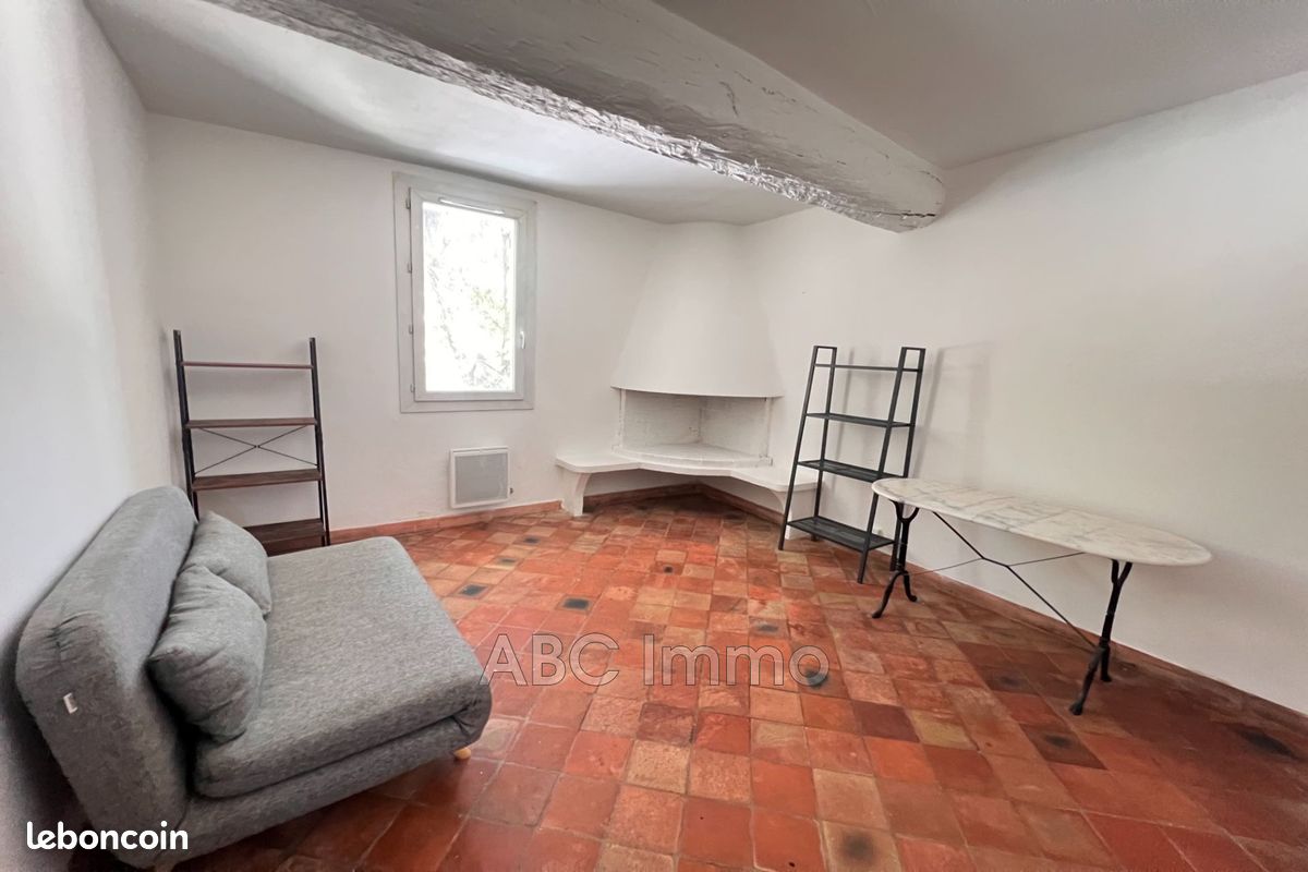 Appartement 1 pièce 19 m² · à Aix-en-Provence · 19 m² · 600 €/mois