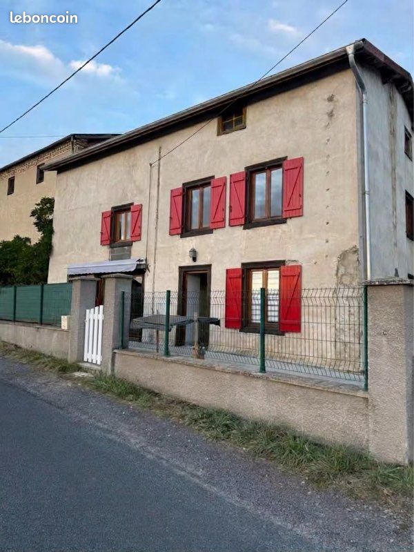 Maison 4 pièces 125 m² · à Marsac-en-Livradois · 125 m² · 770 €/mois