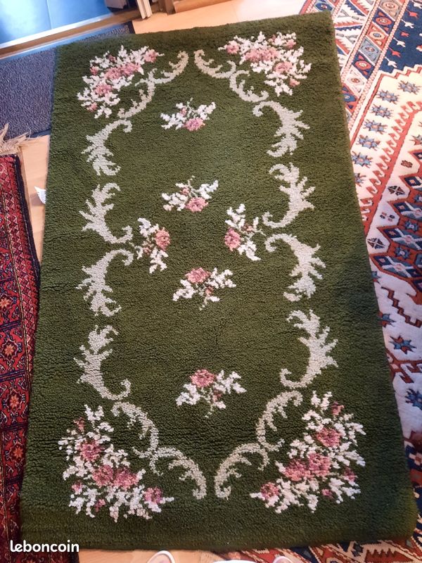 Tapis en laine fait main (image 1)