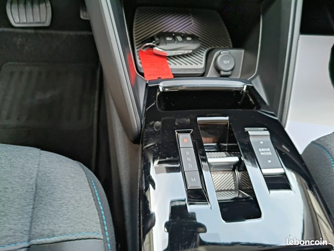 CITROEN C4 BlueHDi 130 S&S EAT8 Shine (image 12)