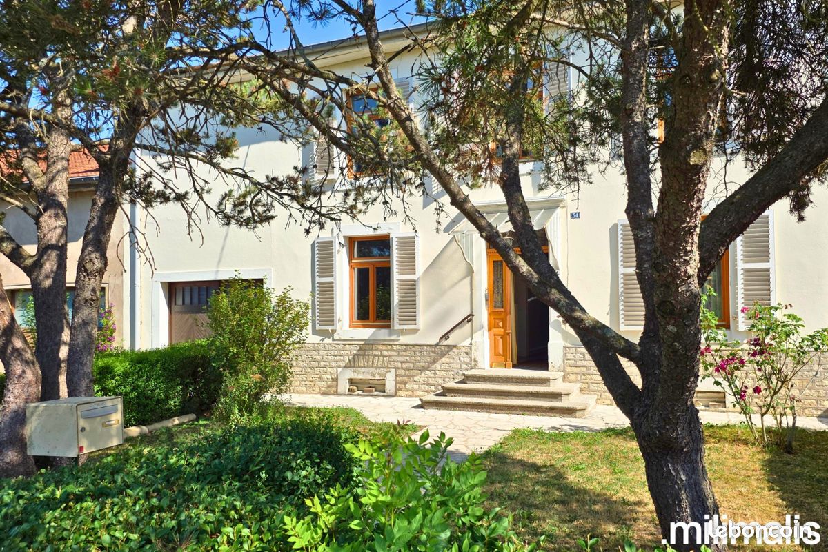 Maison 7 pièces 192 m² · à Créhange · 192 m² · 149 000 €