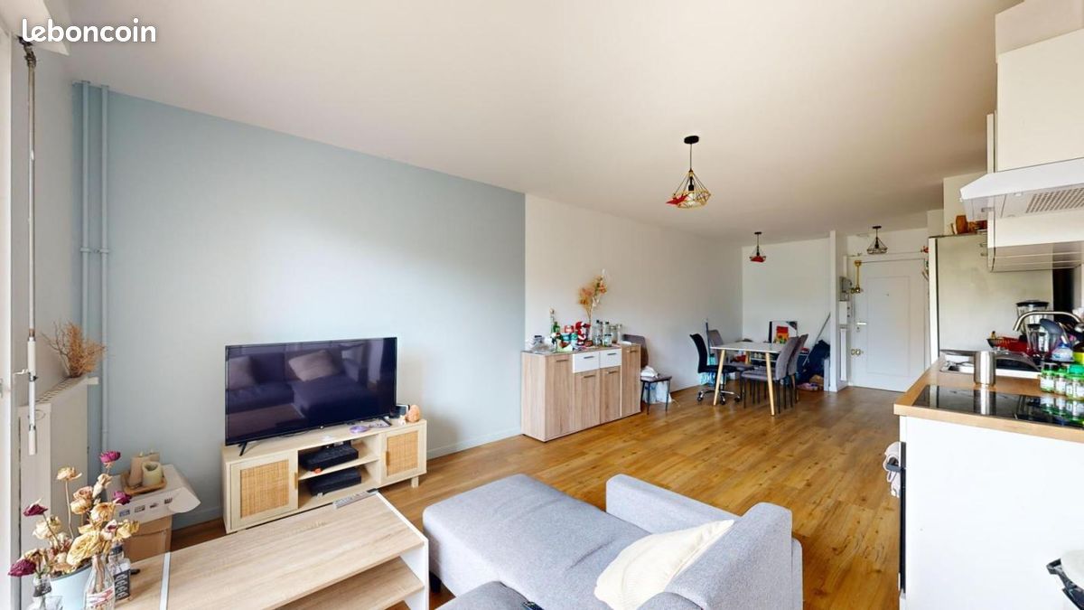 Appartement 5 pièces 85 m² · à Toulouse · 85 m² · 400 €