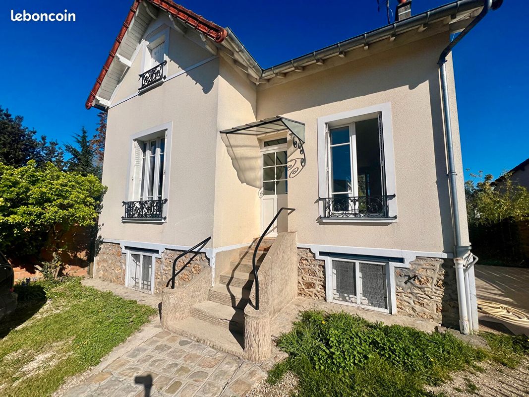 Maison 4 pièces 100 m² · à Brie-Comte-Robert · 100 m² · 335 000 €
