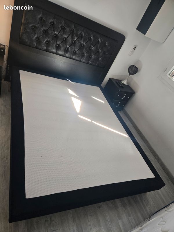 Lit (image 4)