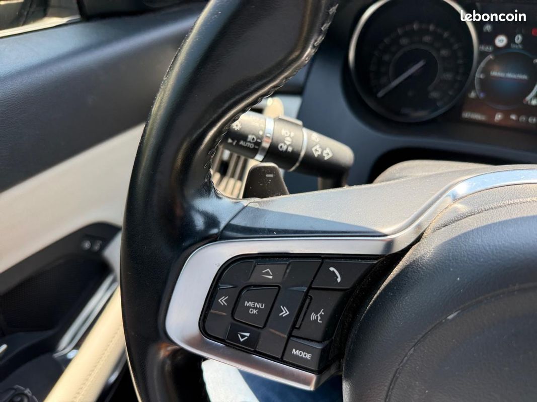 JAGUAR E-PACE D180 - AWD - BVA R-Dynamic PHASE 1 (image 23)