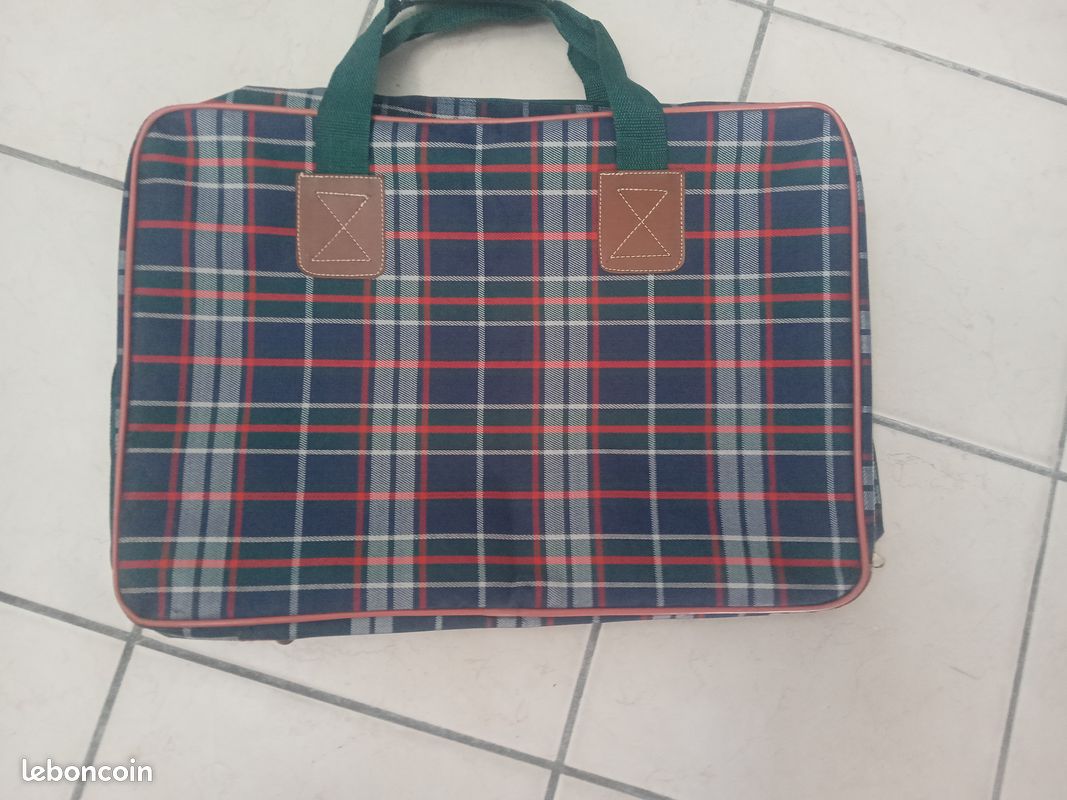 Petit sac de voyage (image 2)