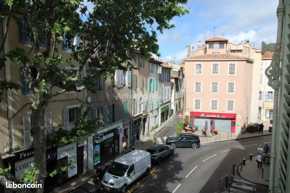 Appartement 3 pièces 77 m² · à Aubagne · 77 m² · 147 000 €