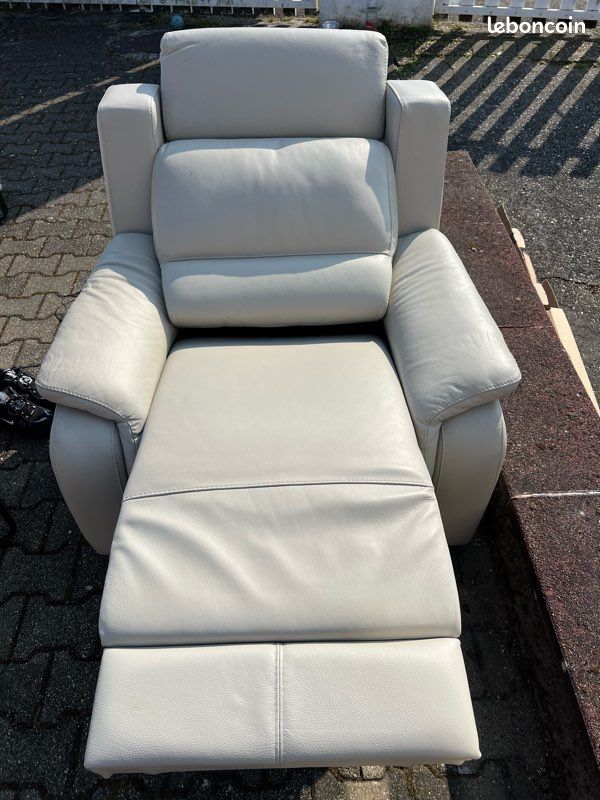 Fauteuil relax électrique en cuir gris (image 2)