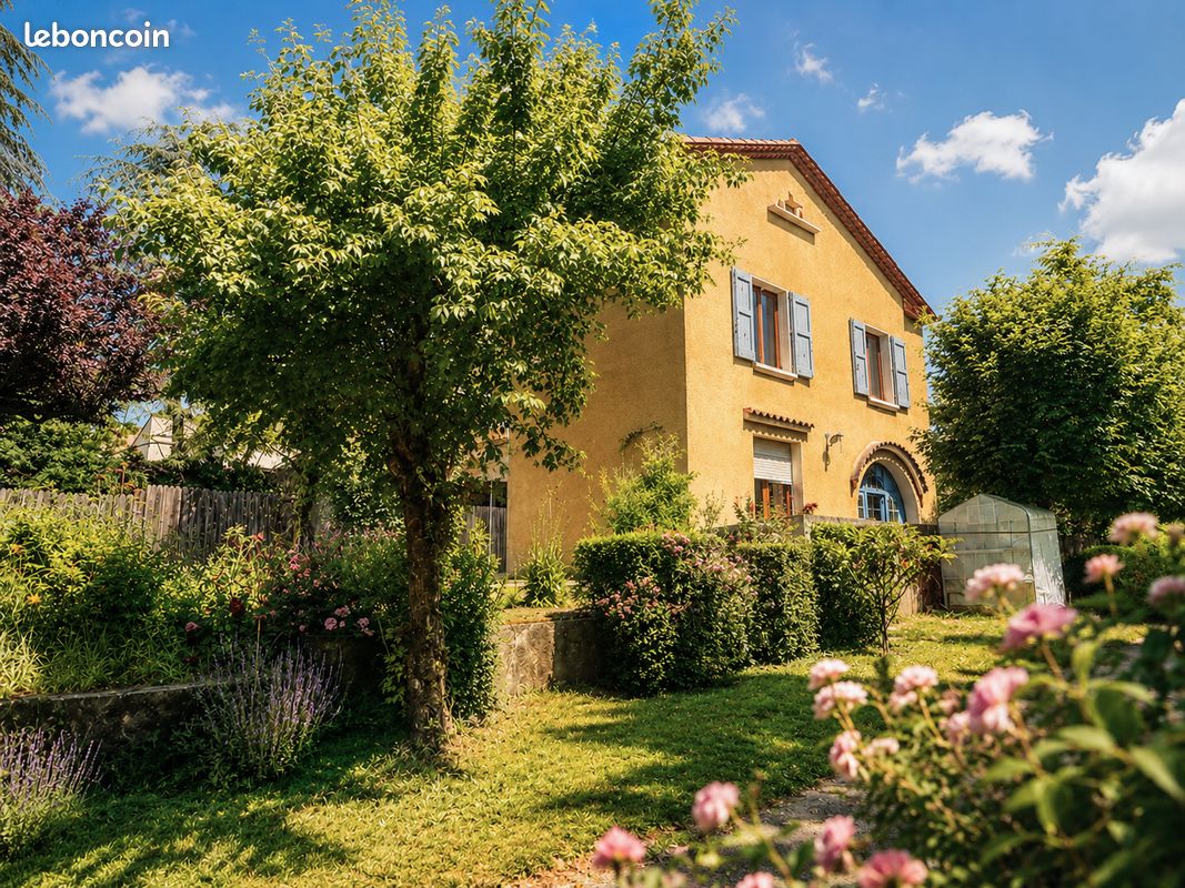 Maison 5 pièces 130 m² · à Millau · 130 m² · 330 000 €