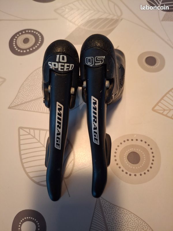 Corps et mécanisme poignée droite Campagnolo Veloce 10v EC-VL200