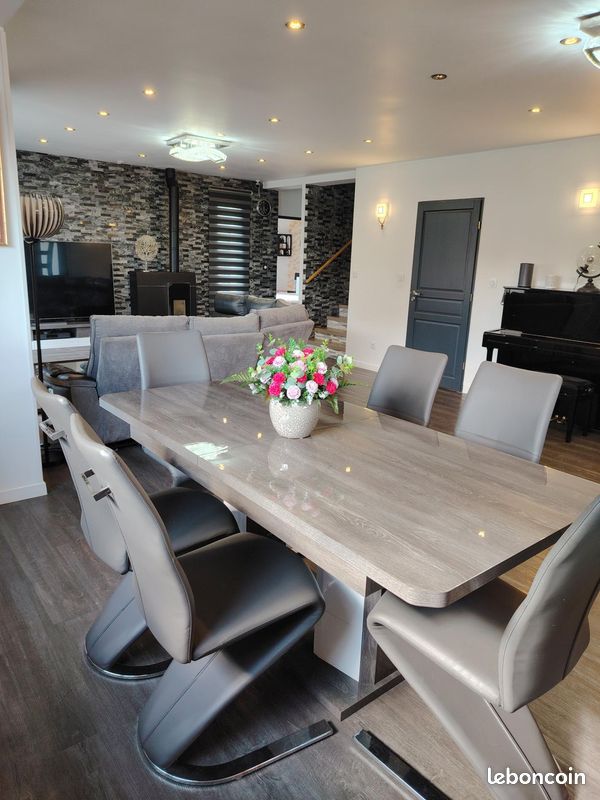 Maison 10 pièces 205 m² · à Baudre · 205 m² · 460 000 €