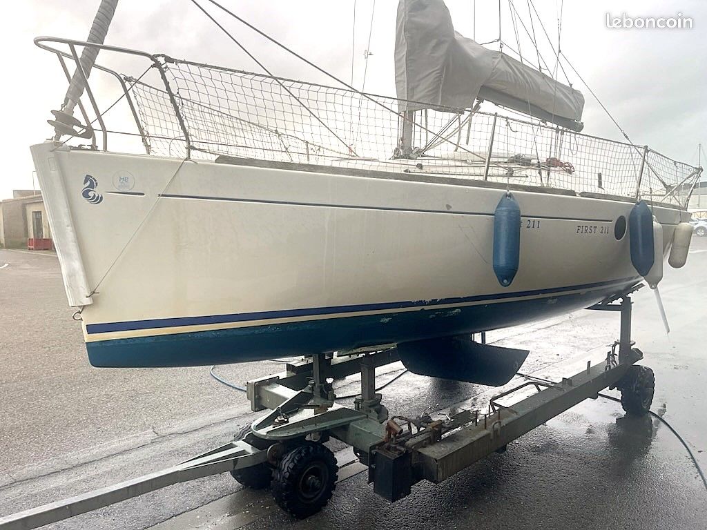 Bénéteau First 211 — Vedi foto 1