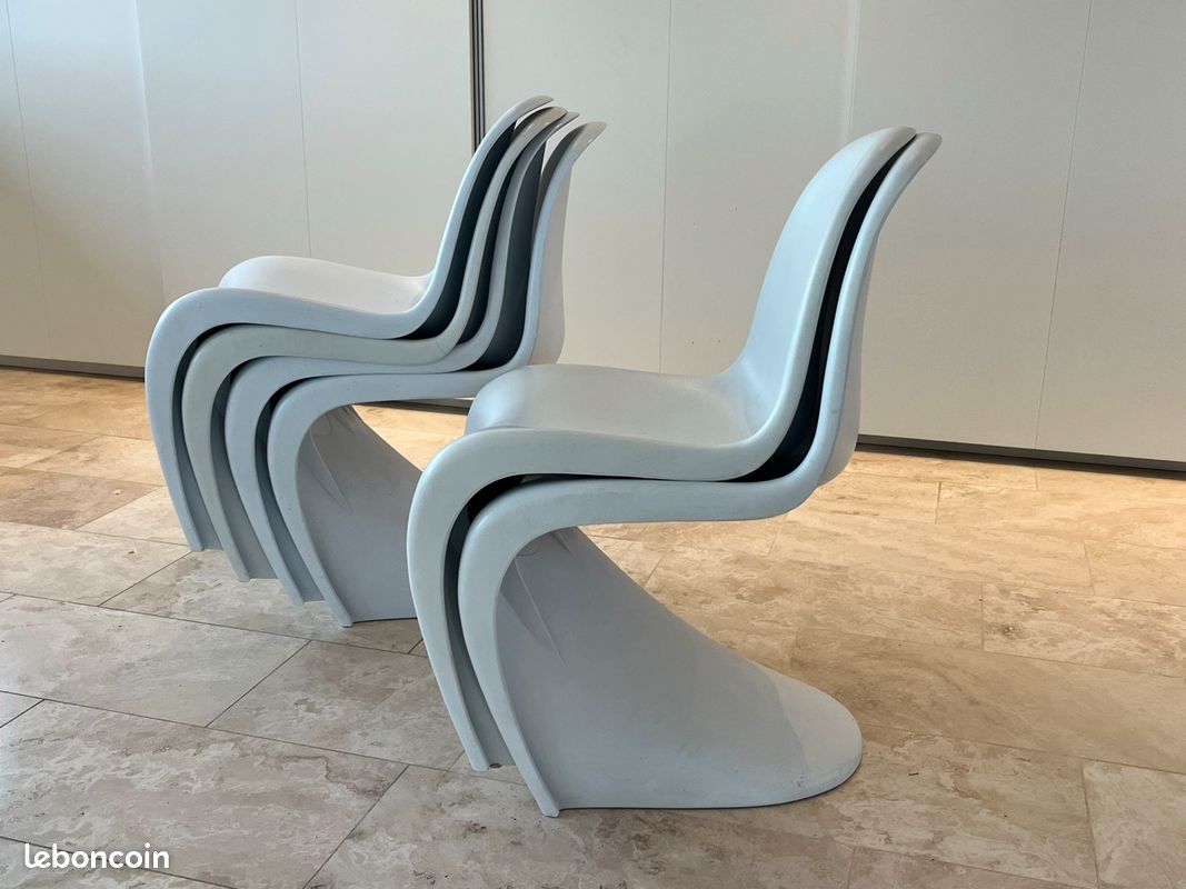 Chaise panton blanche d'occasion - Ameublement