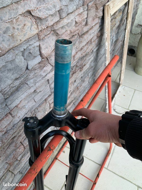 Fourche vtt manitou (image 3)