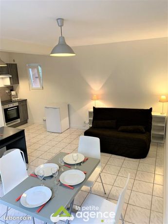 Studio 1 pièce 25 m²