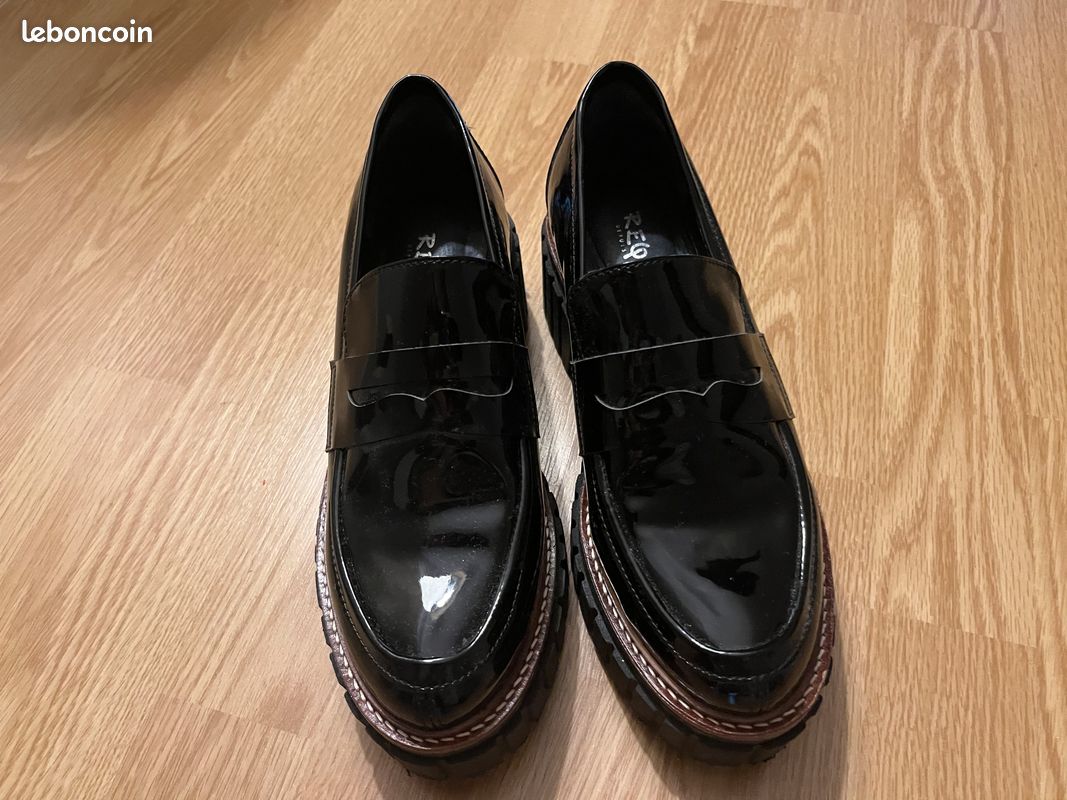 Mocassins Vernis Noir marque Requins (image 1)