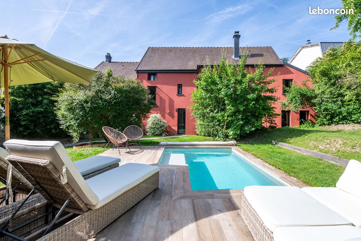 Maison 9 pièces 219 m² · à La Celle-Saint-Cloud · 219 m² · 1 450 000 €