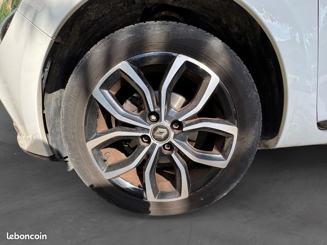 RENAULT CLIO IV dCi 90ch E6C Limited Distrib OK / Garantie 12 mois (image 17)