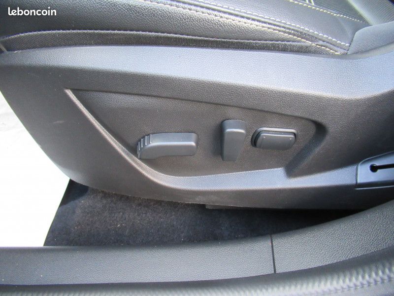 Renault ARKANA 1.6 E-TECH HYBRIDE 145CH ENGINEERED -22 (image 19)