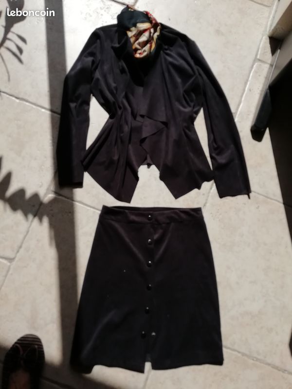 TAILLEUR jupe et veste taille 2 (image 3)