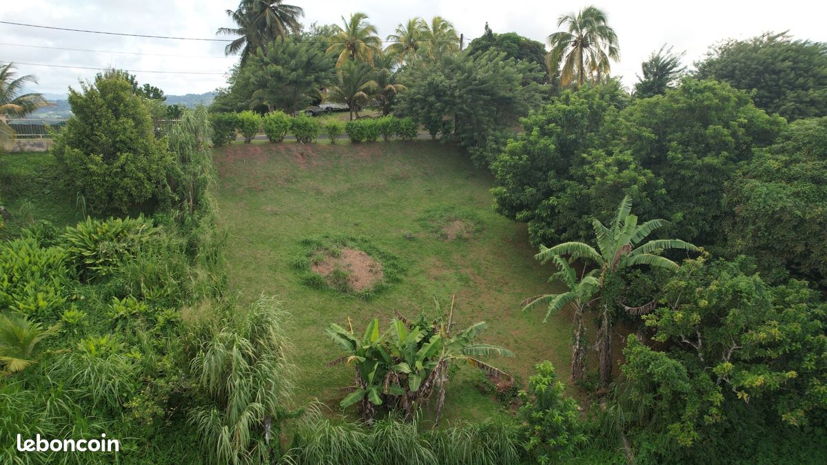 Terrain 444 m² · à Sainte-Marie · 90 000 €
