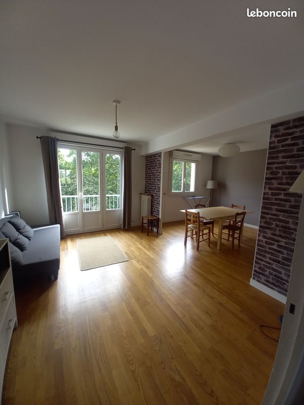 Appartement 2 pièces 60 m² · à Saint-Jacques-de-la-Lande · 60 m² · 830 €