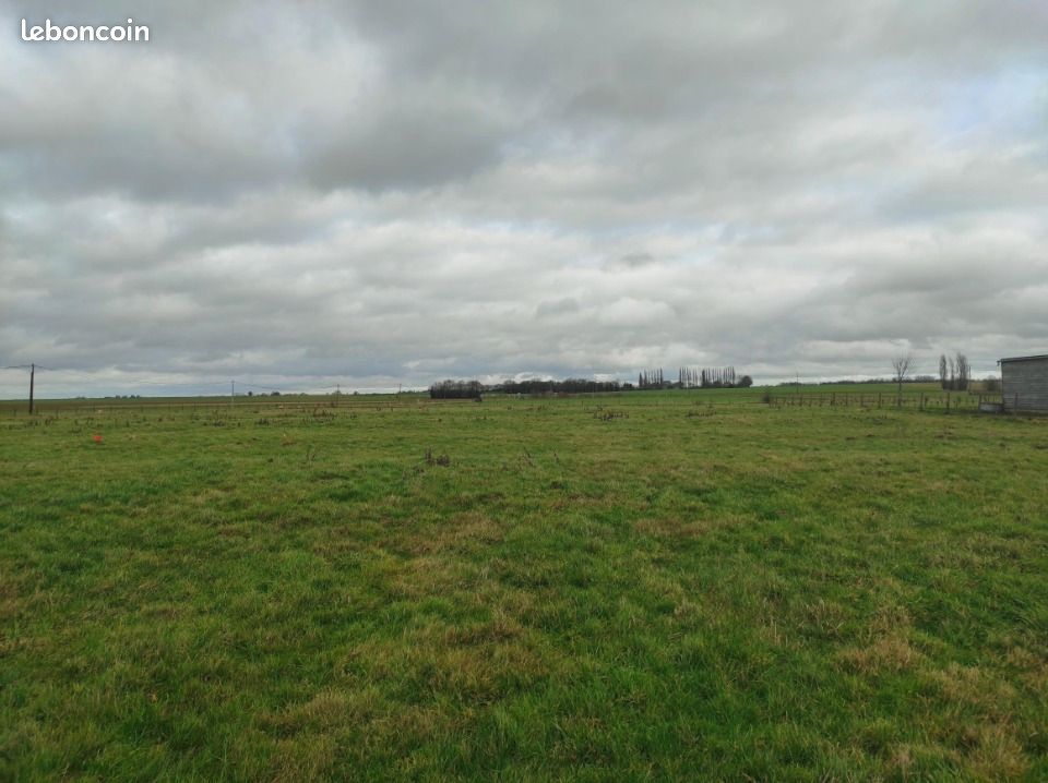 Terrain 1110 m² · à Crestot · 41 000 €