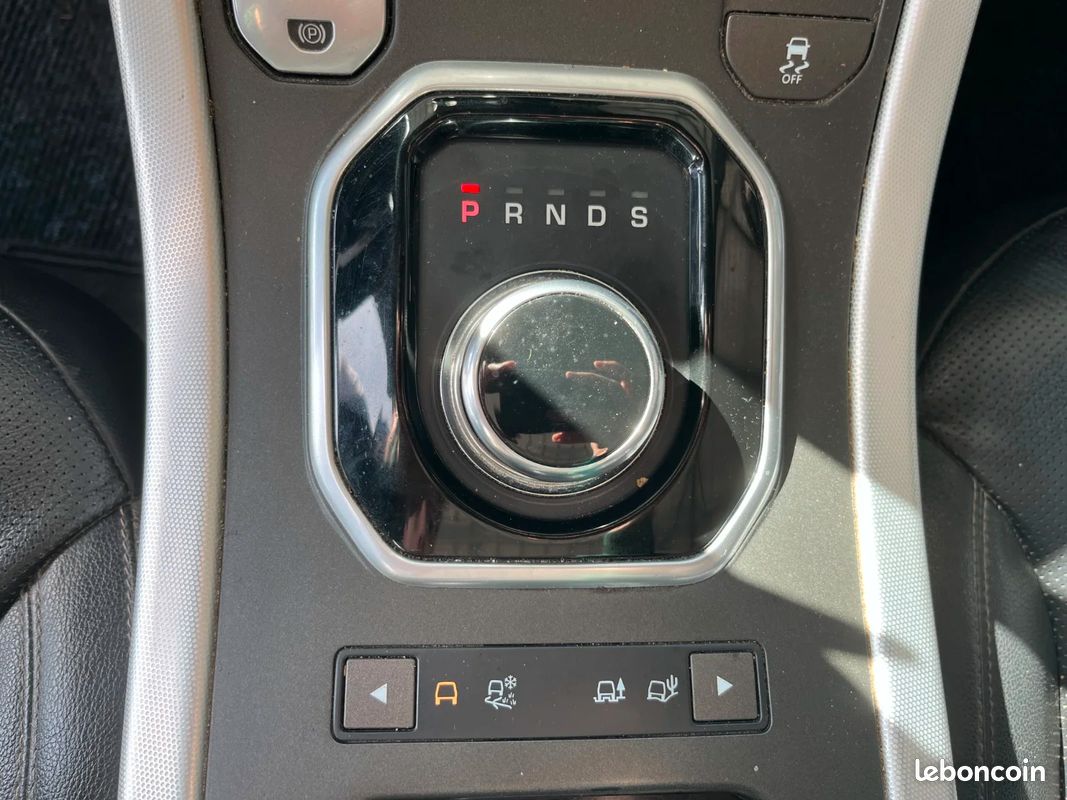 Land rover range rover evoque cabriolet 2.0 td4 180 cv 4wd bva9 hse + sièges à mémoire chauffants + bluetooth + caméra de recul + meridian (image 26)
