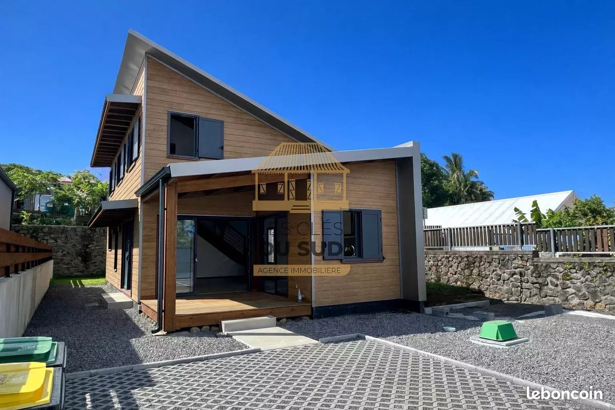 Maison 4 pièces 101 m² · à Saint-Philippe · 101 m² · 1 085 €/mois