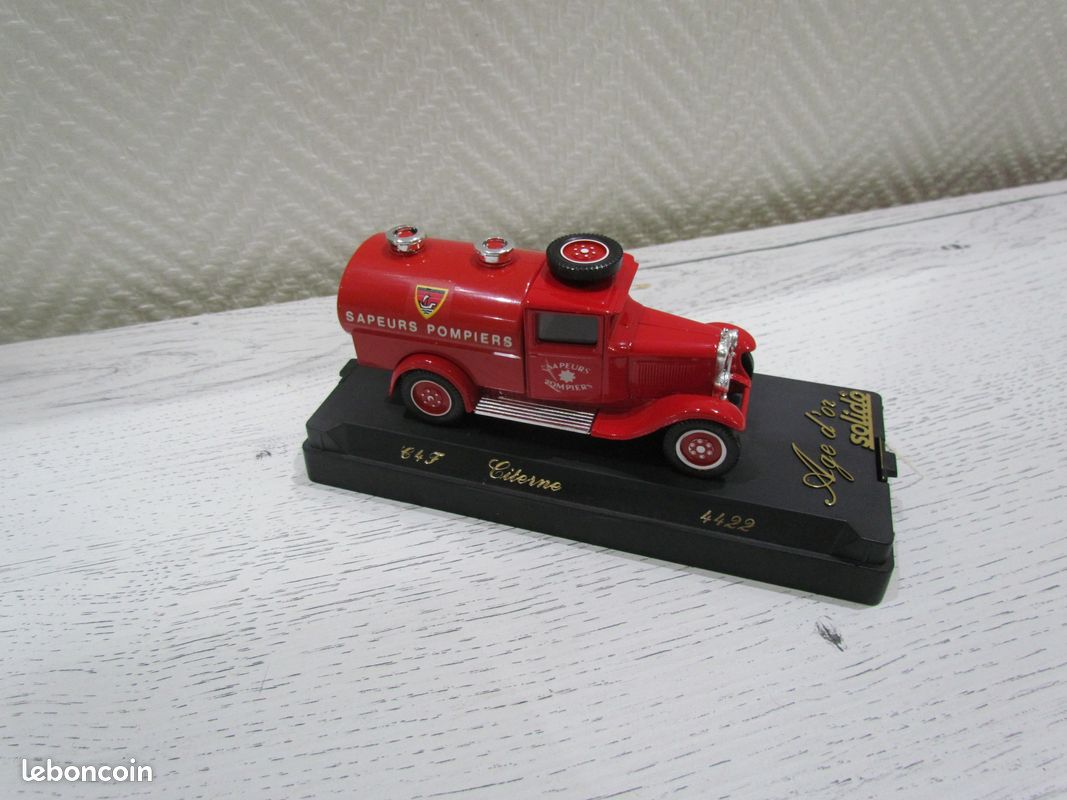 Camion pompier 1/43 (image 2)