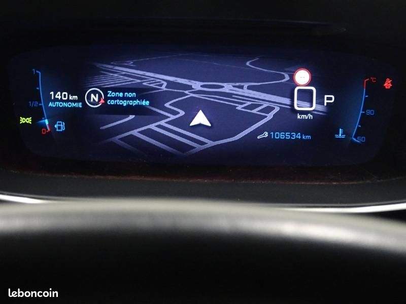 Peugeot 208 1.2 PureTech 100ch S&S Roadtrip EAT8 (image 15)
