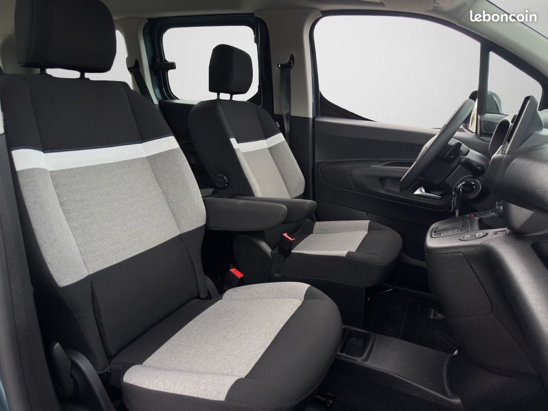 Citroen berlingo taille xl blue hdi 130ch eat8 shine 7pl (image 19)
