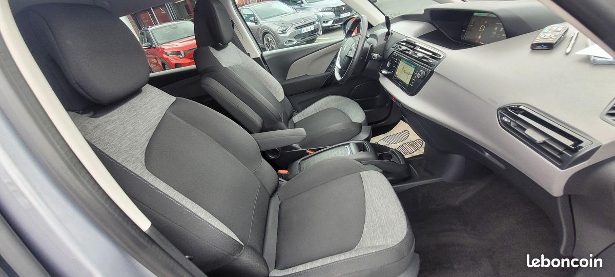 C4 PICASSO PTECH 130cv EAT6 FEEL (image 2)