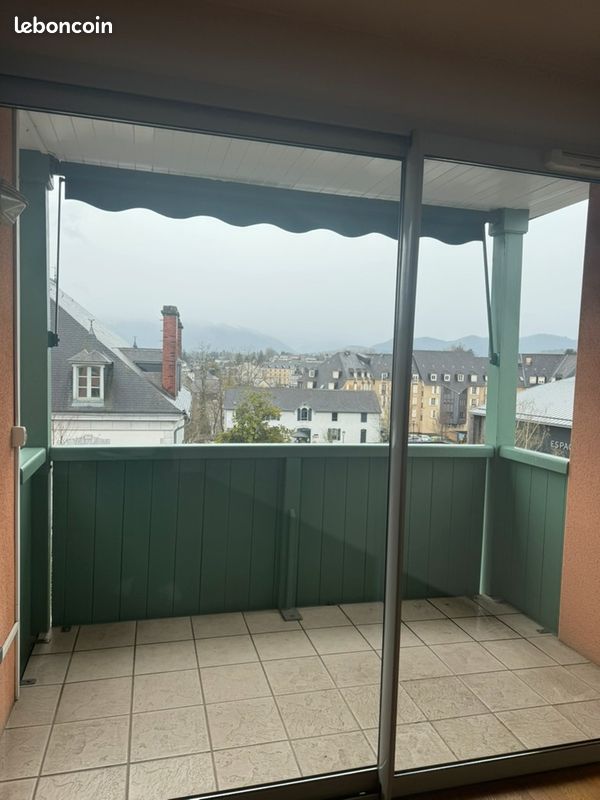 Appartement 3 pièces 70 m² · à Oloron-Sainte-Marie · 70 m² · 725 €/mois
