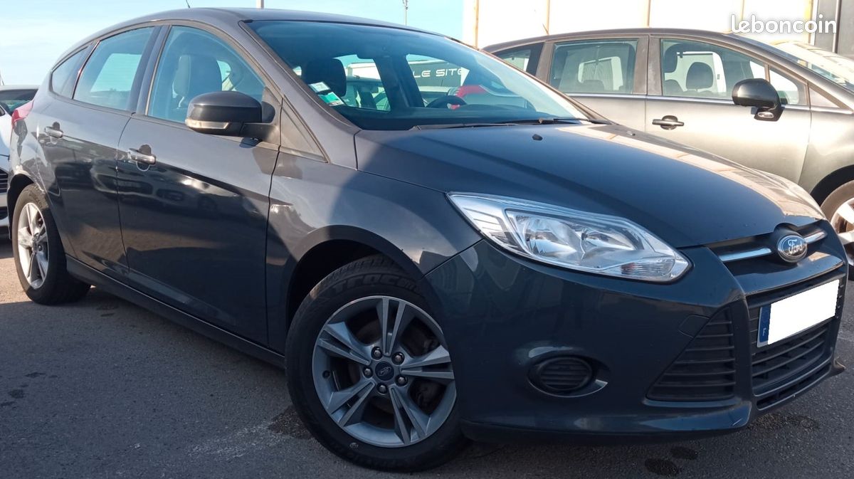 FORD Focus 3 / 1.0 SCTi 12V EcoBoost 100 cv *Finition édition /2éme Main / Suivi d’entretien complet/ GARANTIE 12 MOIS OFFERTE (image 1)