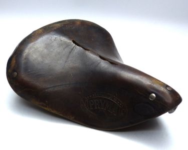 Ancienne Selle Vélo Cuir PRYMA D'occasion - Patine Vintage Pour Vélo De Route/ville