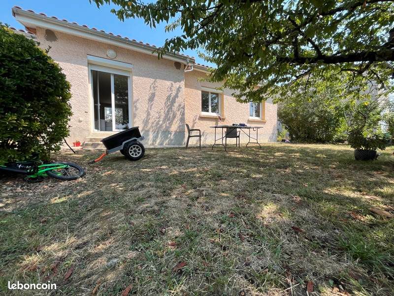 Maison 4 pièces 82 m² · à Beaumont-de-Lomagne · 82 m² · 800 €/mois