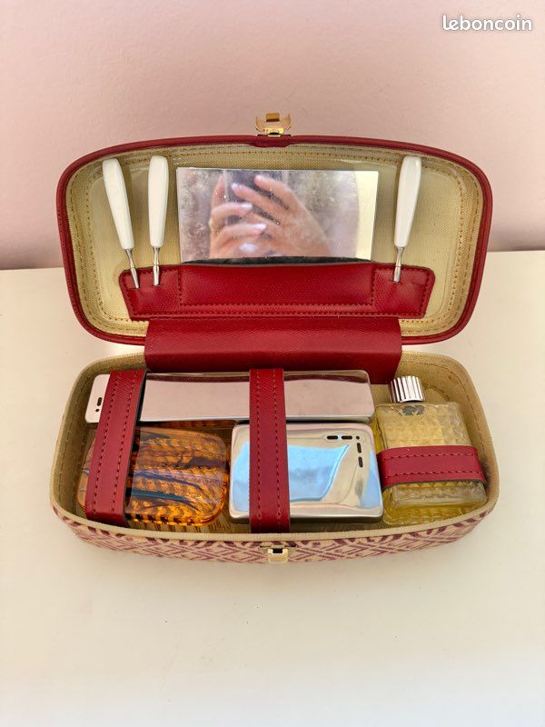 Trousse De Voyage Ancienne En Cuir - Multi-fonctions Avec Miroir Et Poches - Marron - Occasion Bon état