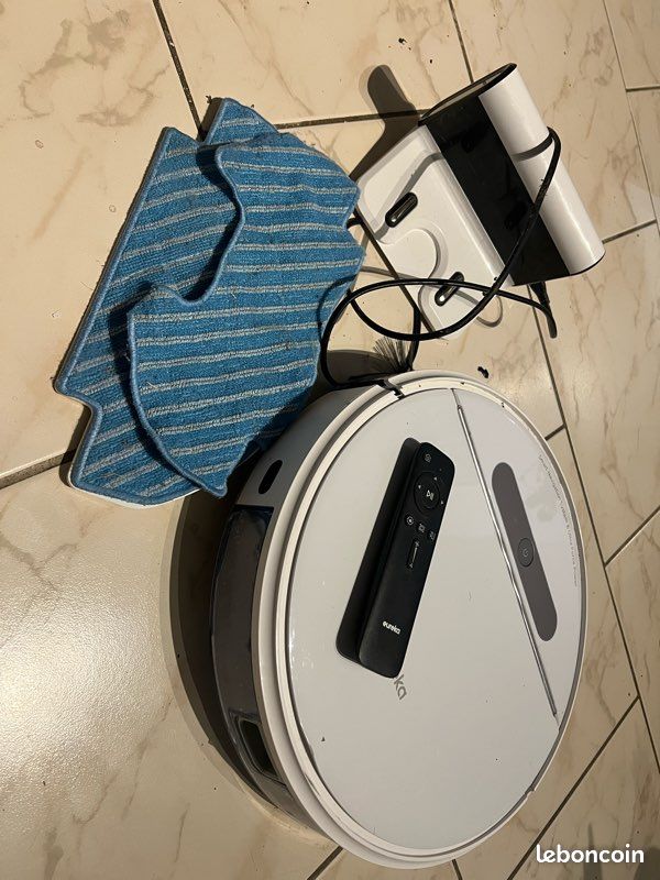 Aspirateur robot (image 1)