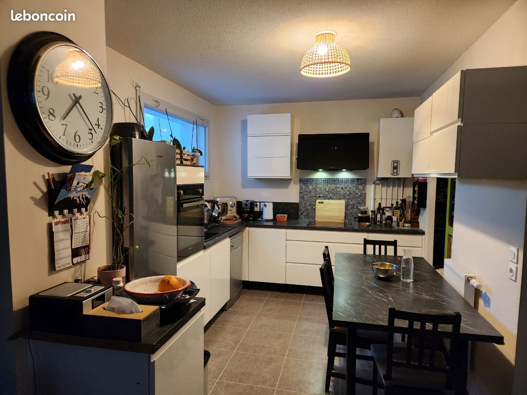 Appartement 5 pièces 91 m² · à Grenoble · 90,8 m² · 235 000 €