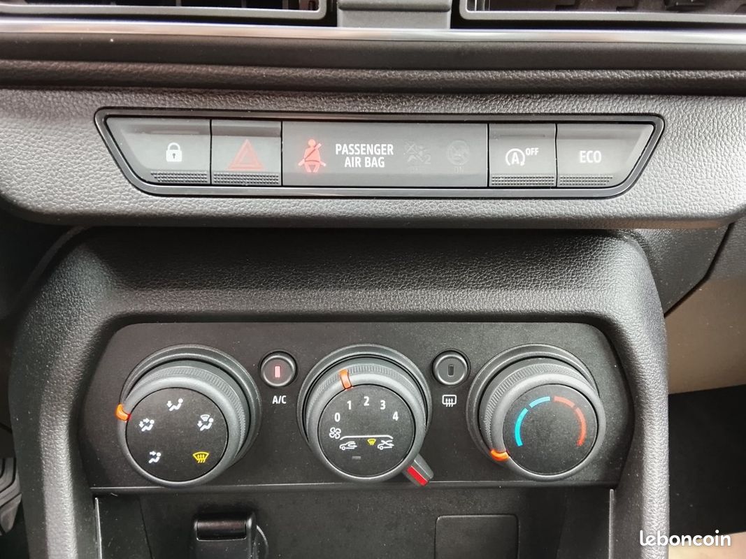 Dacia Sandero Stepway (3) Expression ECO-G 100 -22 (image 27)